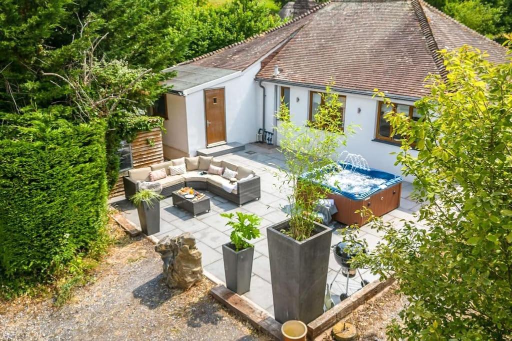 Bramblewood - Cosy Chic, Hot Tub, Close To Beach Stokeinteignhead Экстерьер фото